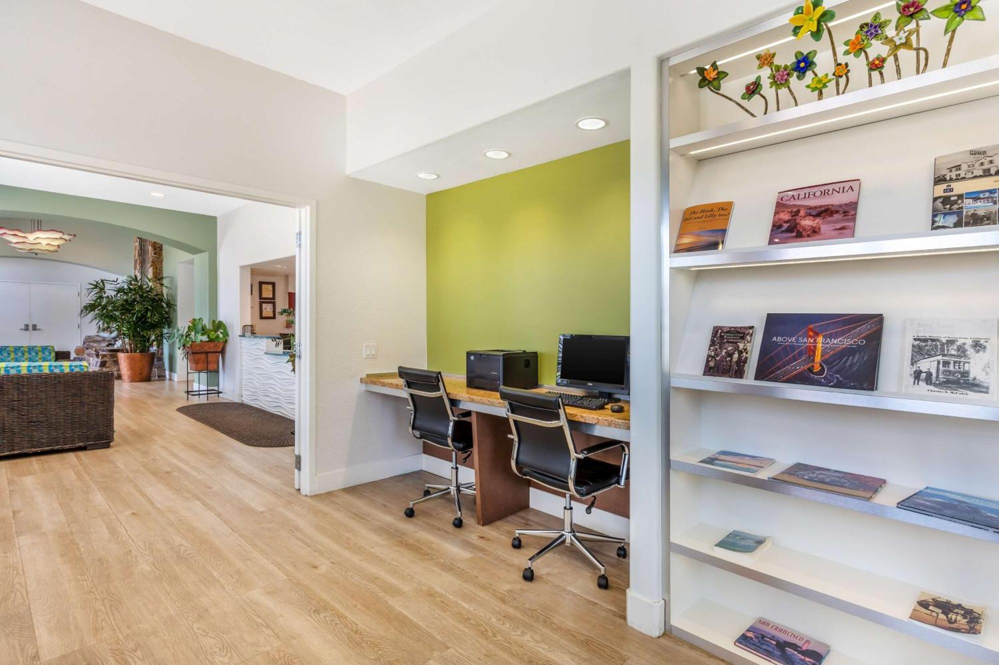 Best Western Plus Capitola By-The-Sea Inn & Suites Eksteriør billede